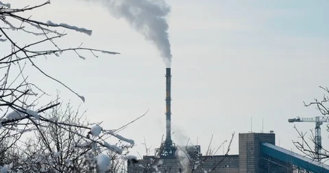 An old coal-fired power station pollutes the environment. Stock Footage 124948556