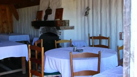 Old Colonial Tavern Video stock 11879480