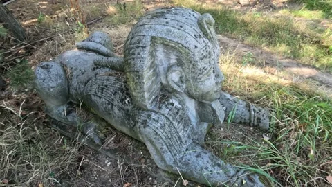 Old Concrete Sphinx In The Forest 库存影片 221777074