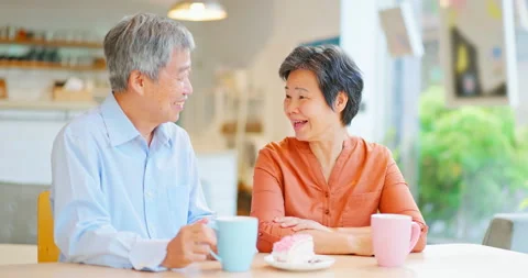 Old couple drinking happily Video stock 207097696