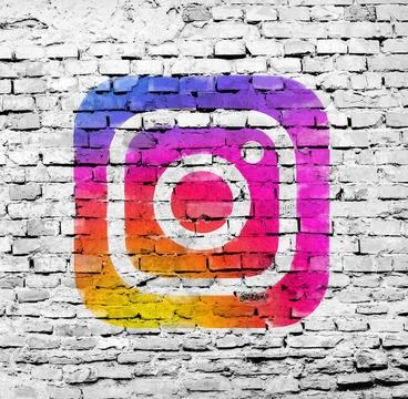 Old cracked wall with instagram Illustrazione stock