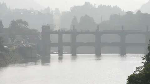 Old dam 動画素材 25013420