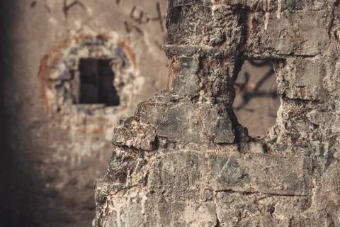 Old damaged brick wall texture. Stockfoto's