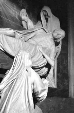 OLD DEAD MONUMENT Photos