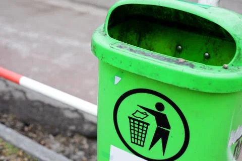 Old dirty garbage bin Stock Photos