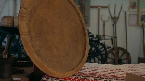 Old dish or tray 動画素材 94724238