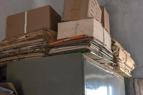Old dusty stack of papers, files, documents on the shelves Fotos Stock