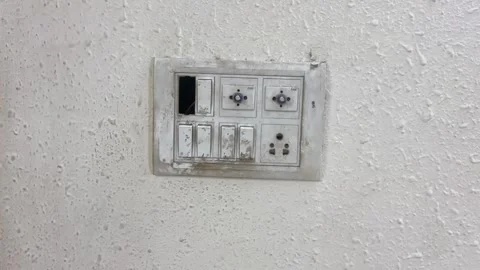 Old electric board 스톡 동영상 282170527