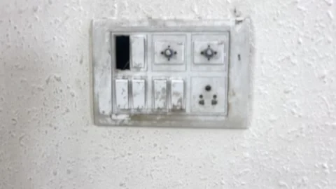 Old electric board 스톡 동영상 282170528
