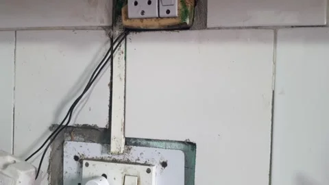 Old electric board 스톡 동영상 282239987