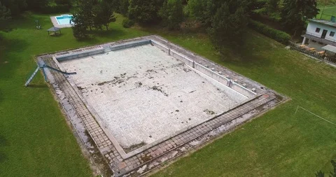 Old empty thrown pool aerial view Stock-Footage 92624118