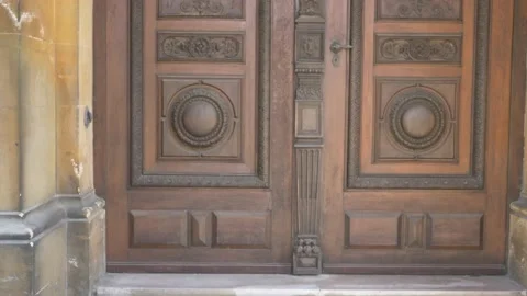 Old entrance door 库存影片 133201751