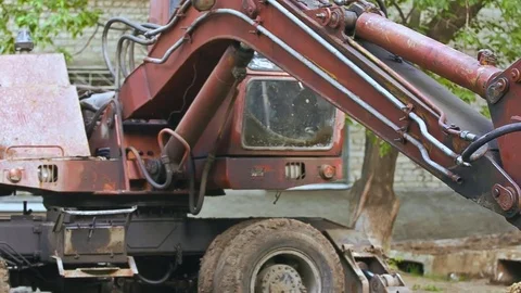 Old excavator in closeup 库存影片 83932433
