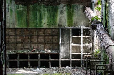 Old falling wall Stock Photos