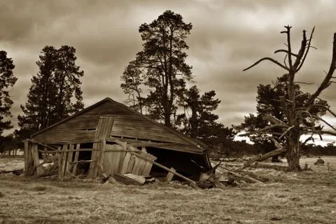 Old farm building Ilustración de archivo