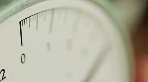 Old fashioned kitchen scales Vídeo Stock 11909853