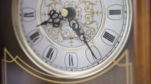 An old-fashioned seat clock.time lapses. Stock Footage 162653464
