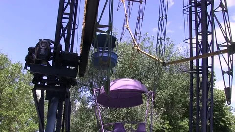 Old Ferris wheel 動画素材 85324813