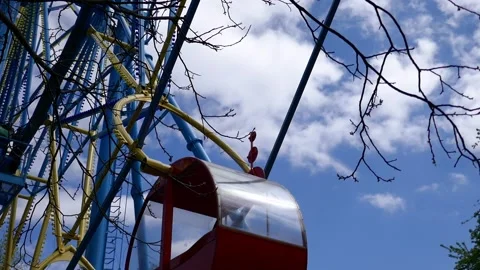 Old Ferris wheel in the park. Stock Footage 153459482