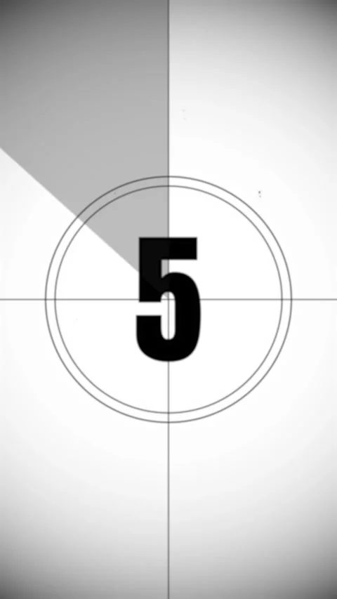 Old film 10 seconds countdown. Vintage defocused film look, flicker, grain Stock Footage 311353236