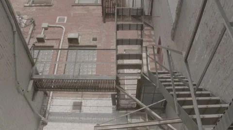 Old Fire Escape 스톡 동영상 33845405