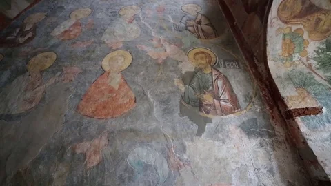 Old frescoes of the Sviyazhsk monastery, Apsida view 스톡 동영상 84663053