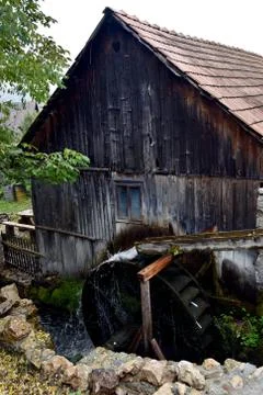 Old functional working mill wheel Foto stock