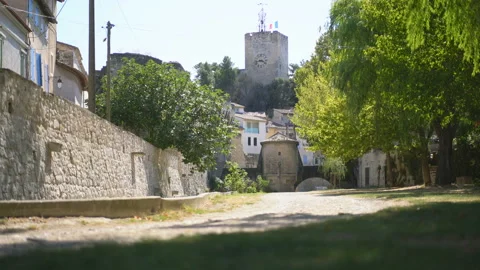 Old gate in the Pernes Les Fontaines, Provence, France, Europe. Видео 142414736