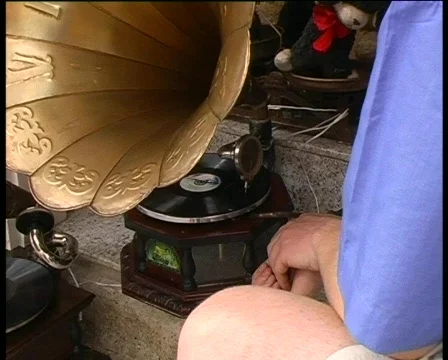 Old gramophone playing vinyl record zoom in Stock Footage 86429