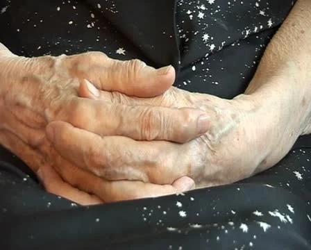 Old hands 库存影片 10728040