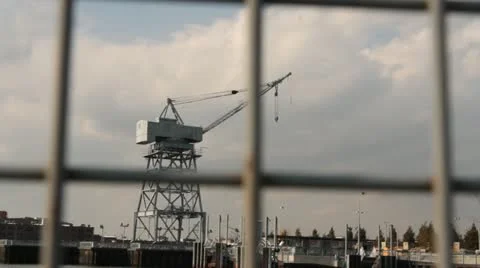 Old Harbor Crane Vídeos de archivo 12517917