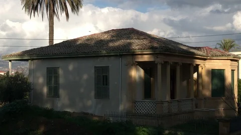 Old House Timelapse Stock-Footage 100196597