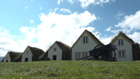 Old Icelandic farm Stock-Footage 81432564