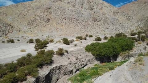The old Inca trail at it pass along Atacama desert Andes mountains Vídeos de archivo 117086267