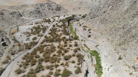 The old Inca trail at it pass along Atacama desert Andes mountains 스톡 동영상 117092111