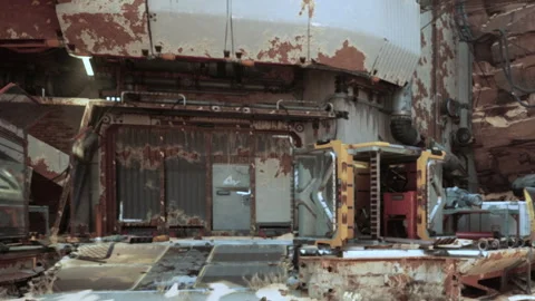 Old industrial site shows rust and wear in a decaying environment Vídeos de archivo 343512486