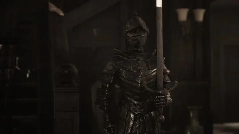 Old interior castle with knight armor 库存影片 161547642