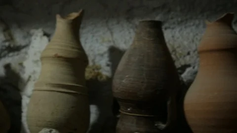 Old Jugs 스톡 동영상 102178128