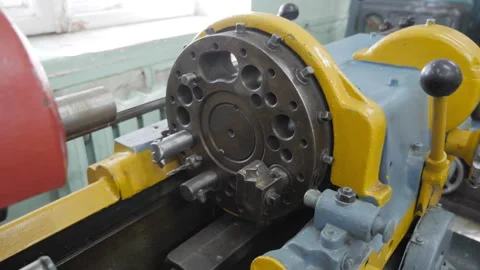 Old Lathe In The Workshop Video stock 254428006