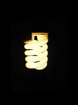 Old light bulb in the dark 스톡 사진
