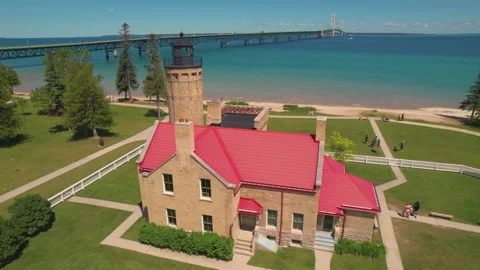 Old Mackinac Pt Lighthouse 스톡 동영상 222215852