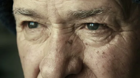 Old man face: closeup portrait of old man eyes, elderly man gaze Video stock 48058749