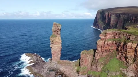 Old Man of Hoy sea stack Hoy island Orkney Scotland 30/08/2023 Video stock 303431736