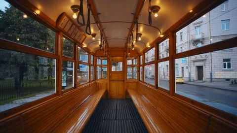 Old man in public tram Vídeos de archivo 81704349