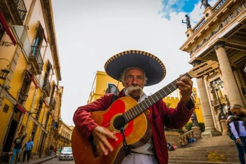 Old Man Sing Stock Photos