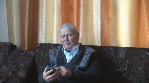 Old man with smartphone, senior using smart phone, new technology and old people Stock Footage