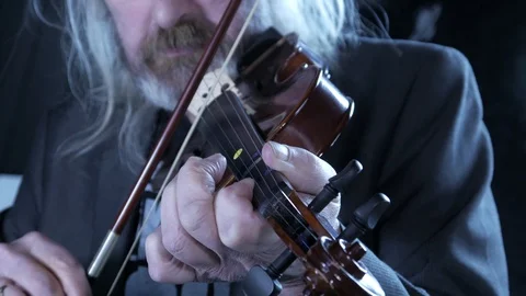 Old man on violin Video stock 111551325