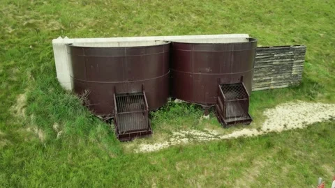 Old Mining ore bins 스톡 동영상 155660992