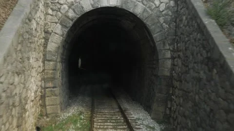 Old mountain tunnel Video stock 262462326