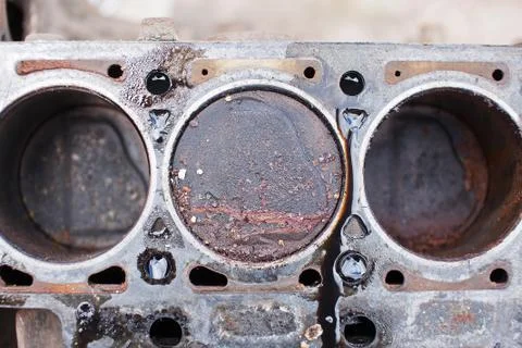Old non-working engine with rusty pistons Foto stock